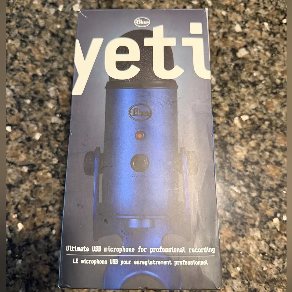 Blue Yeti Ultimate USB microphone for professional recording Midnight Blue
